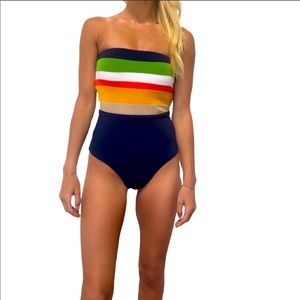 Robin Piccone SZ 6 Ladies One Piece Swimsuit